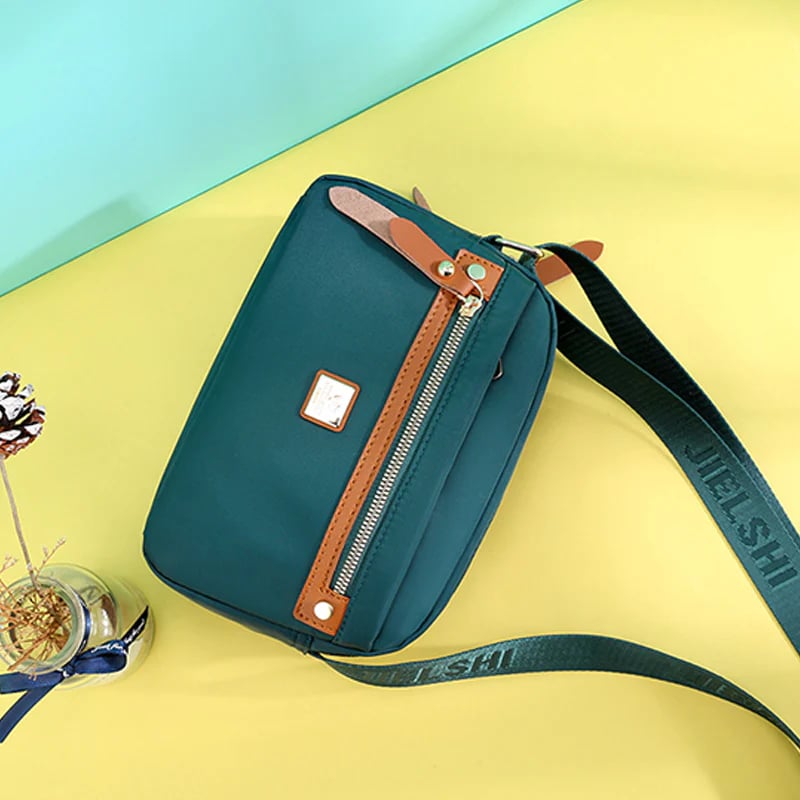 Solid Color Casual Travel Nylon Shoulder Bag