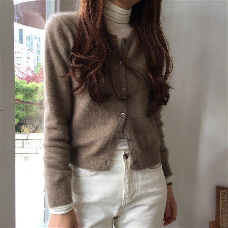 Women's 100% Wool Cardigan – Round Neck, Cozy & Stylish