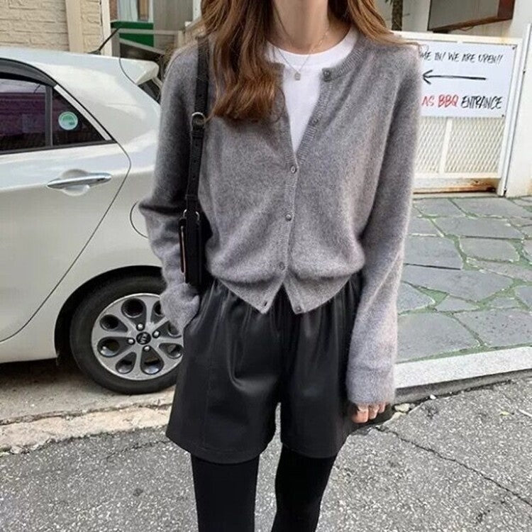Women's 100% Wool Cardigan – Round Neck, Cozy & Stylish