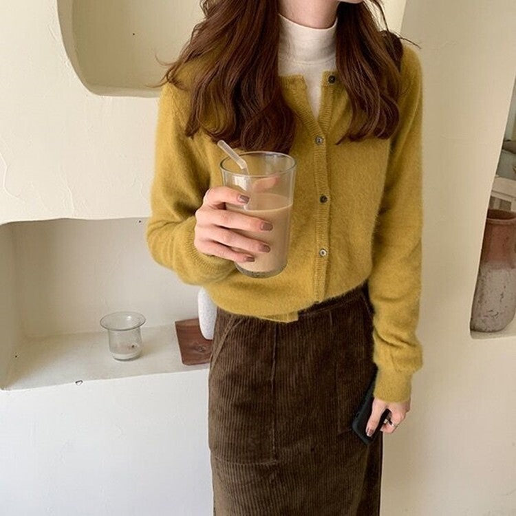 Women's 100% Wool Cardigan – Round Neck, Cozy & Stylish