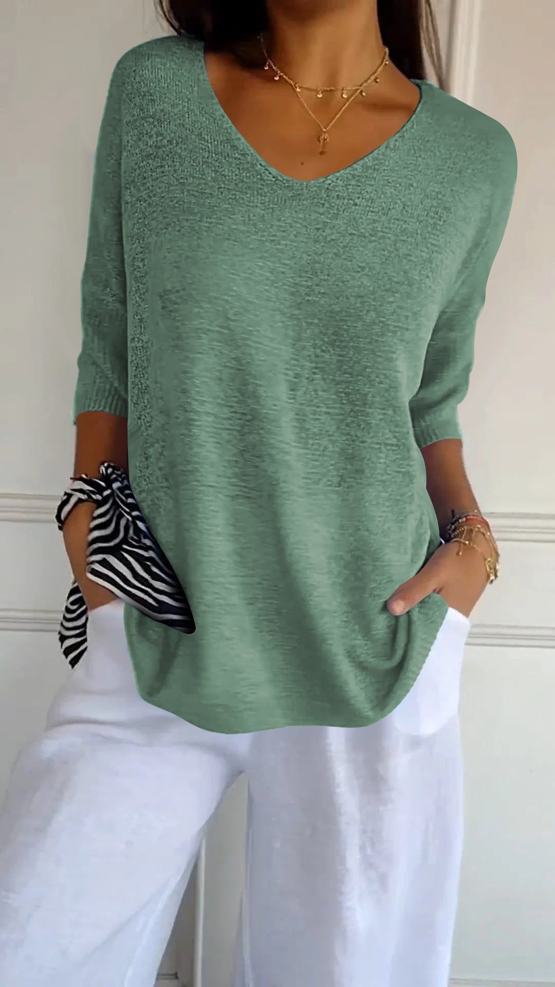 commsmarket-Solid Color Knitted V-neck Top