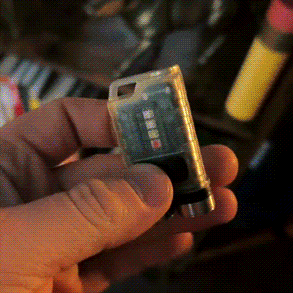 commsmarket-✨Magnetic Mini Keychain Flashlight